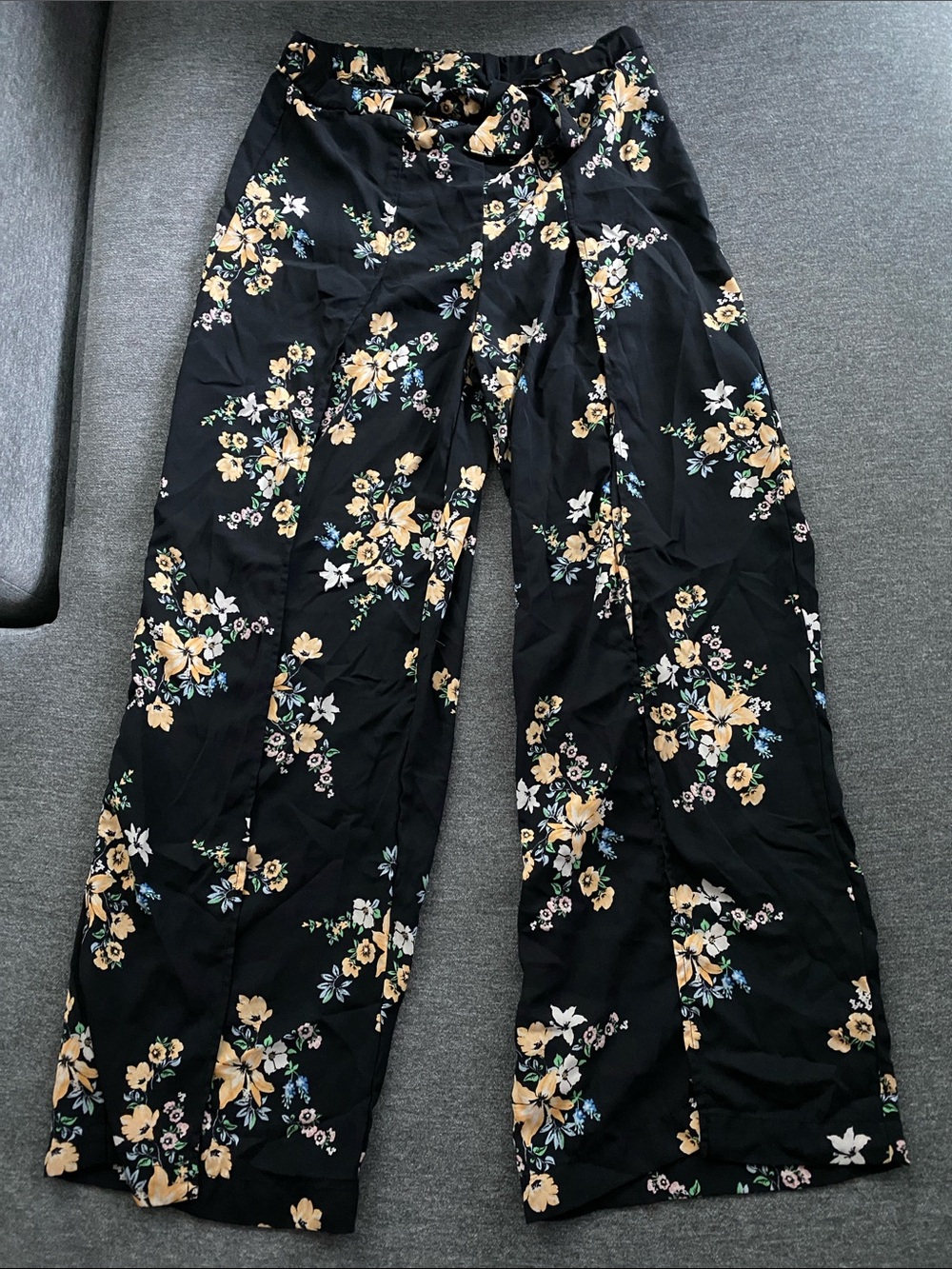 H&M Black Floral Wide-Leg Pants